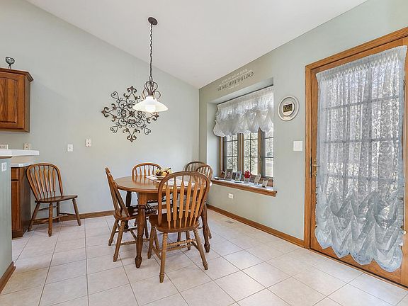 5th image of 16913 Songbird Cir