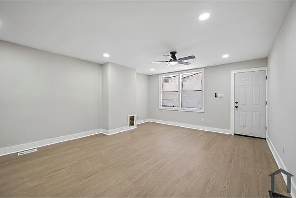 40 W Reger St — Photo 6