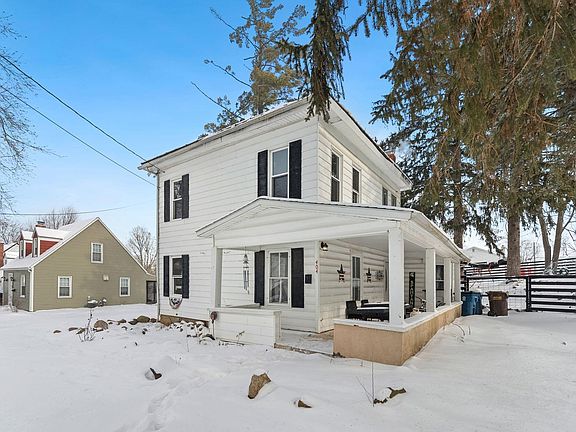 3rd image of 404 N Martha St