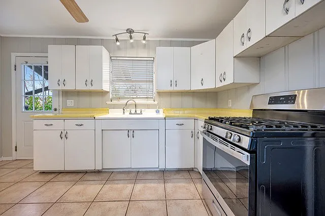 2509 Wayside Ave — Photo 8