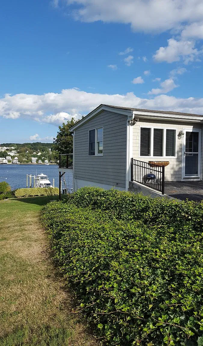 2 bed, 1.5 bath, 2300 sqft, $2,800 — Photo 2