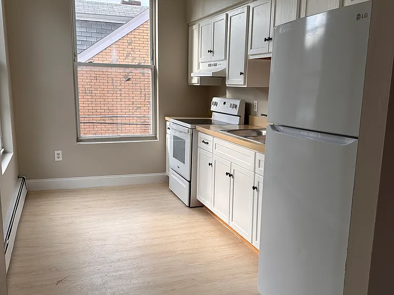 523 W Chew St #C — Photo 2