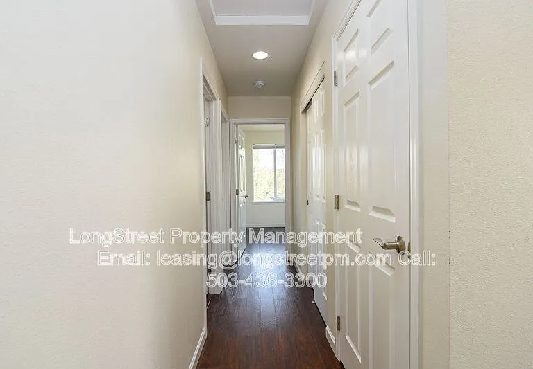 1960 NW Taylor Ave #101 — Photo 20
