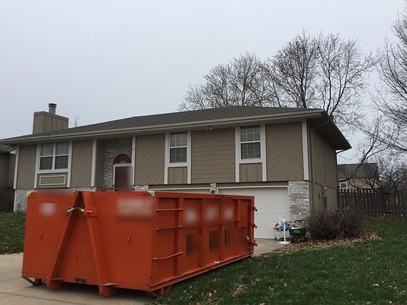 2nd image of 104 SE Topaz Dr