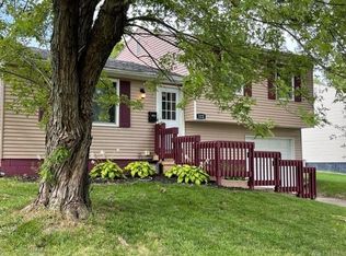 122 Lightner Ln, Englewood, OH 45322