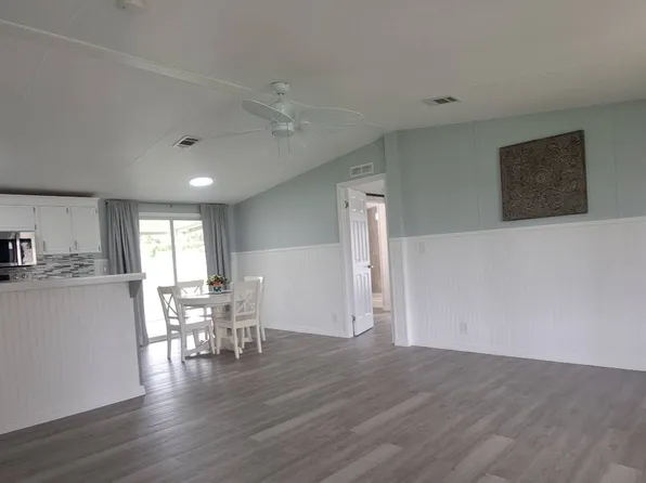 223 Lake Huron Dr, Mulberry, FL 33860