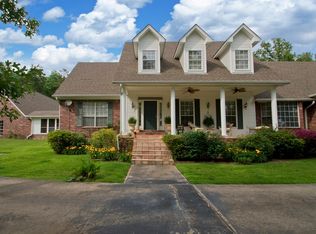 2916 Walnut Grove Rd, Little Rock, AR 72223