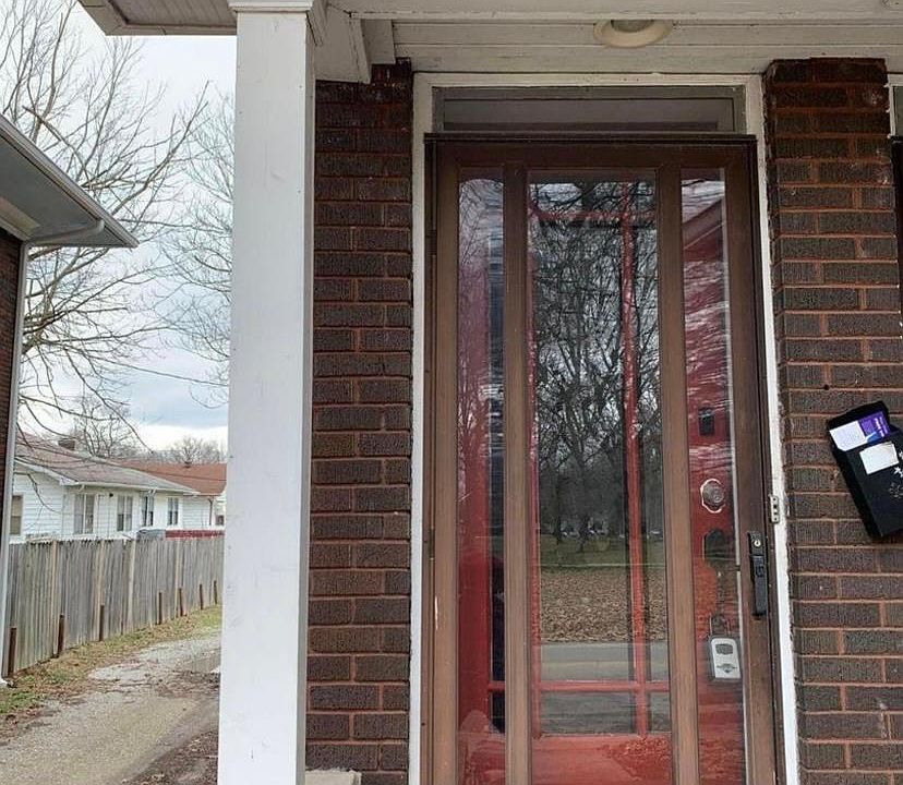 1st image of 860 S Kentucky Ave #860