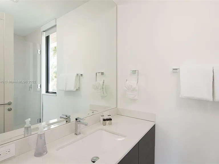 128 Fiesta Way — Photo 53