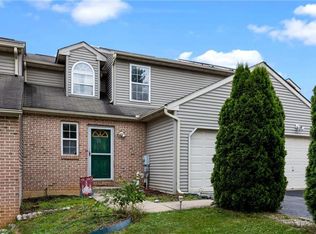 692 Vista Dr, Easton, PA 18042