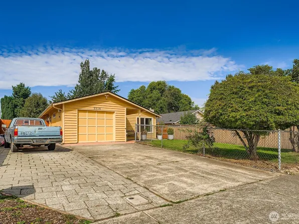 2916 58th Avenue NE, Tacoma, WA 98422