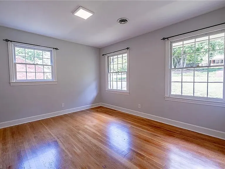 3230 Kinnamon Rd — Photo 5