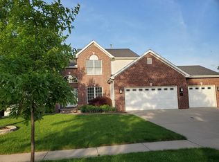 32 Conway Cir, Bloomington, IL
