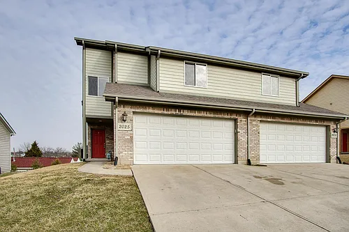 2025 Pine Forest Dr Photo 1
