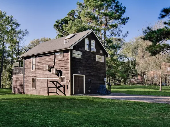 715 Easy St, Noel, MO 64854