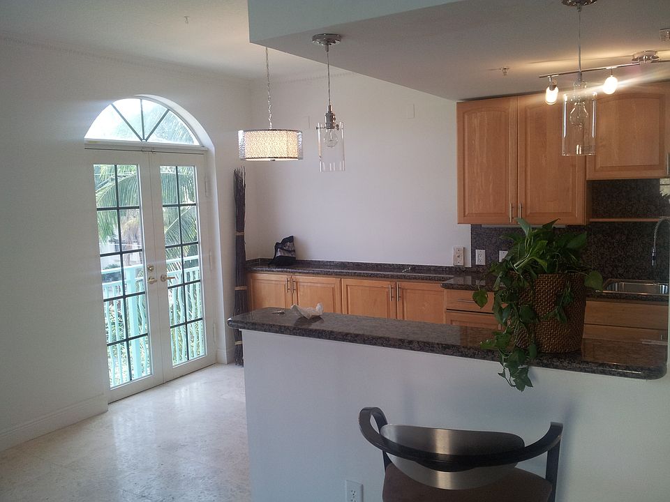Open kitchen 
