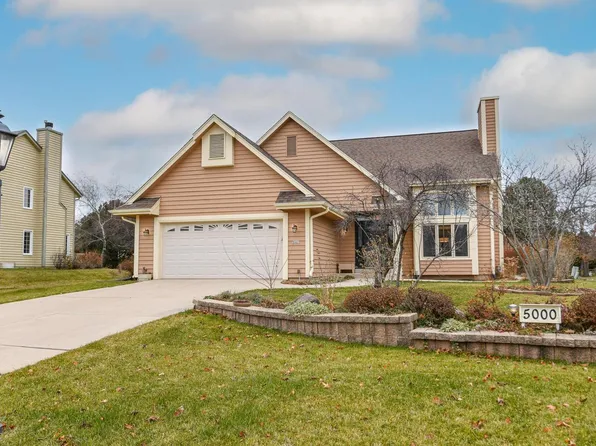 5000 South De Soto LANE, New Berlin, WI 53151