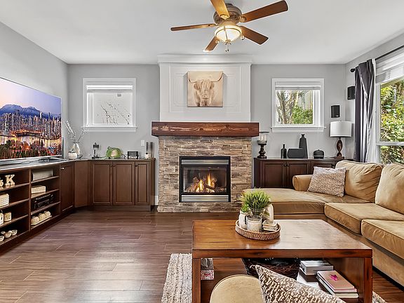 4th image of 23462 133rd Ave