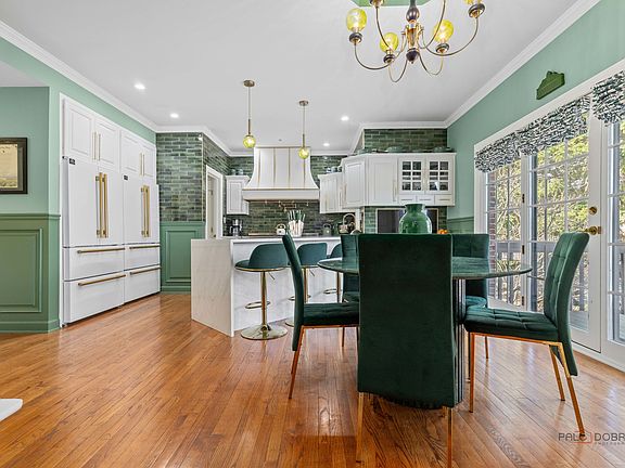 4th image of 406 Kenmare Dr