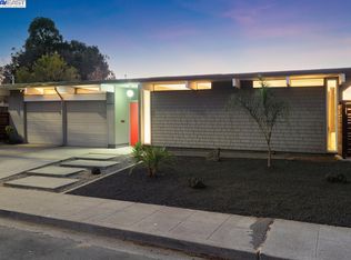 5524 Greenridge Rd, Castro Valley, CA 94552