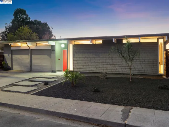 5524 Greenridge Rd, Castro Valley, CA 94552