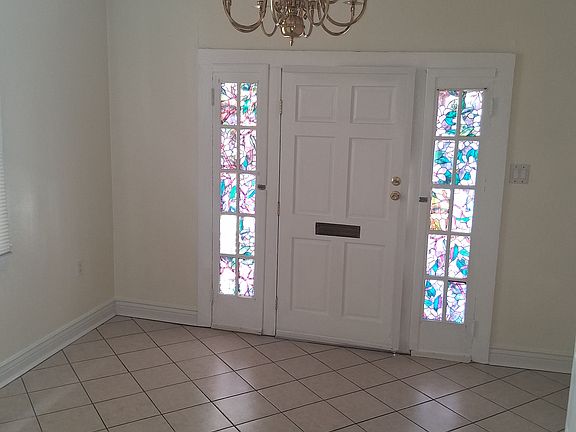4th image of 2515 Arts St
