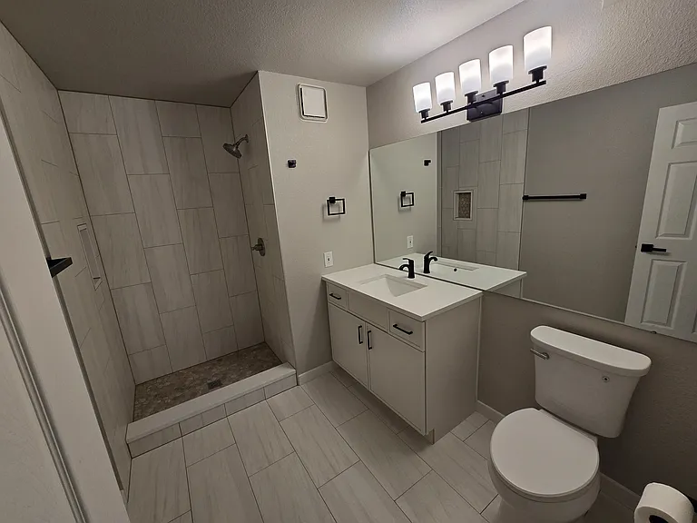 33 S Boulder Cir #109 — Photo 5
