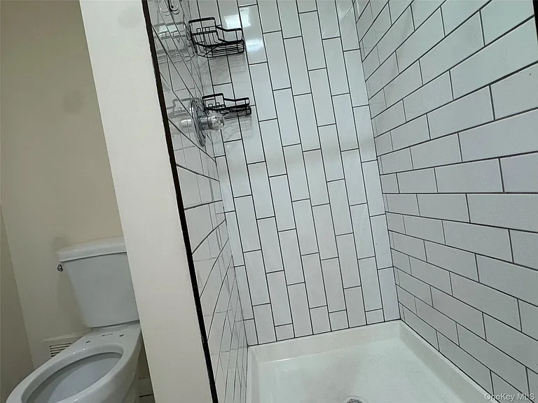 286 Main St #2 — Photo 7