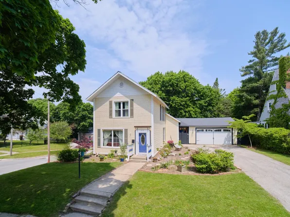 470 4th St, Manistee, MI 49660