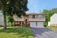 Close Hollow Dr-S2606-001.jpg