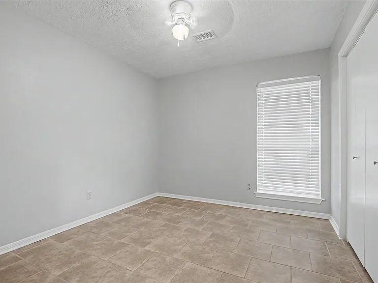 3519 Saratoga Dr — Photo 15