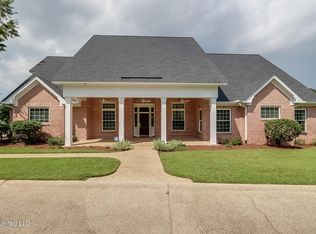 960 Thornhill Rd, Biloxi, MS 39532