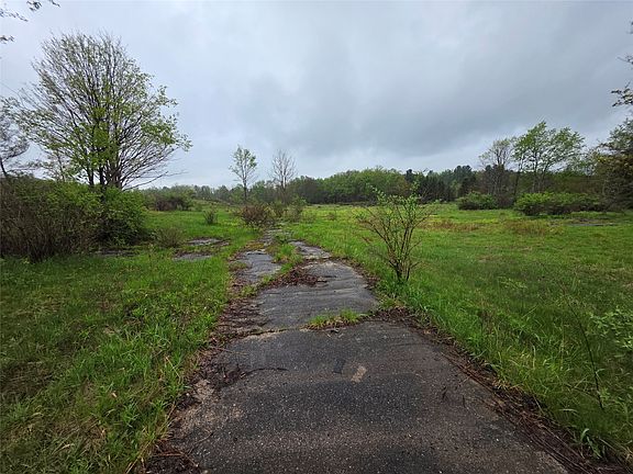 2nd image of 5291 Crane Rd