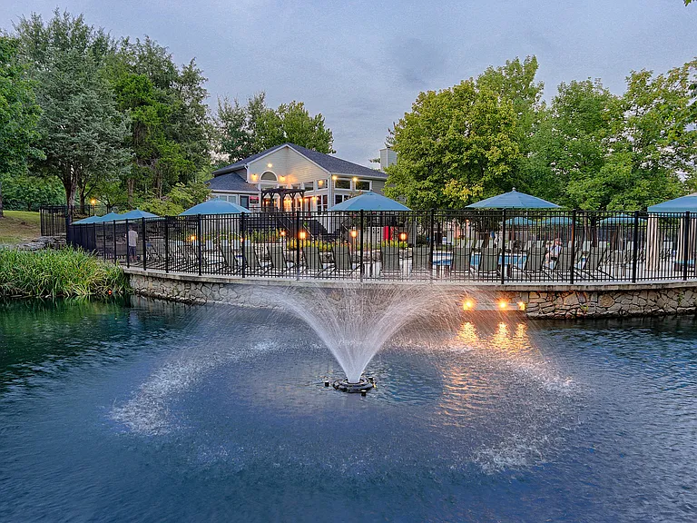 Landings of Brentwood Pond