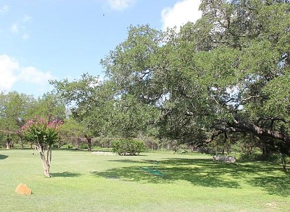 3rd image of 196 Kellogg Ct