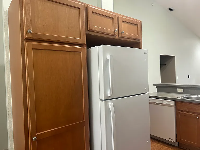 10411 SW 85th Ct — Photo 10