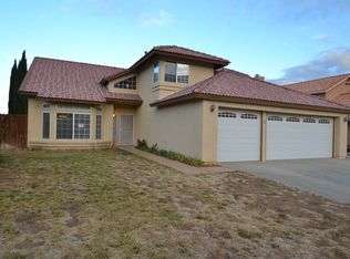 39224 Beacon Ln, Palmdale, CA 93551