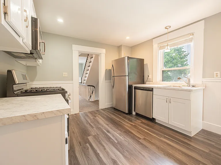 99 Vinton St #2 — Photo 6