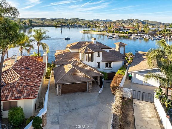 4th image of 22250 Village Way Dr