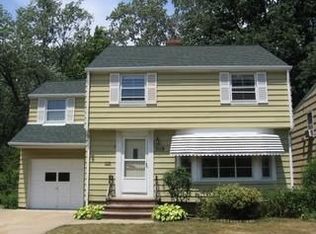 5119 Spencer Rd, Lyndhurst, OH 44124