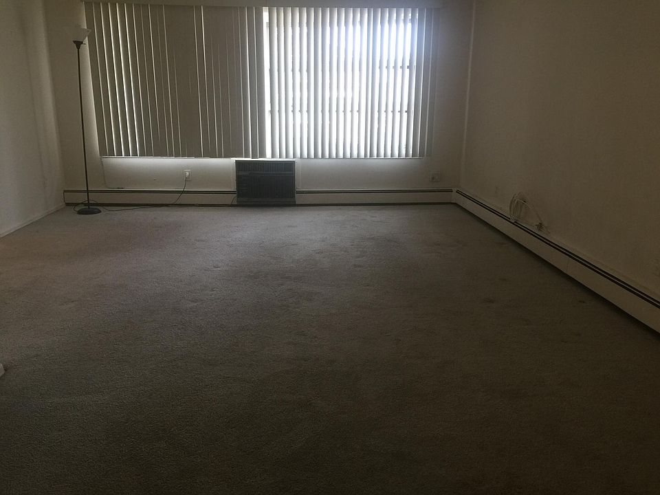 1st image of 4300 222nd St