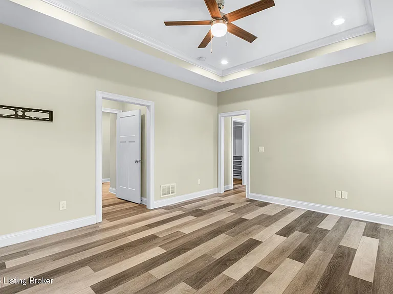 825 Artisan Pkwy — Photo 37