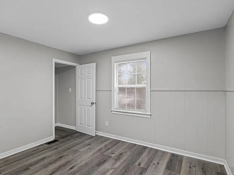 2411 Ruby Dr — Photo 12