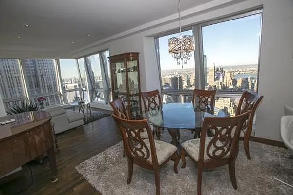 Rented by R New York | media 11