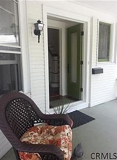 5th image of 24 Fairlawn Ave