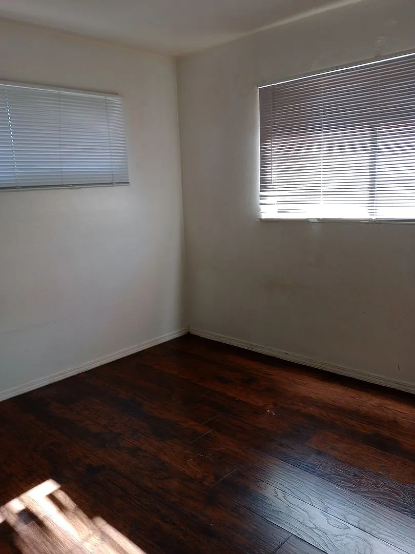Quiet 3 bedroom on Virginia Way — Photo 4