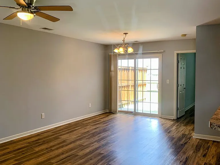 1032 Bridgeport Way — Photo 26
