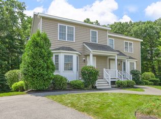 103 Turtle Brook Rd UNIT 103, Canton, MA 02021