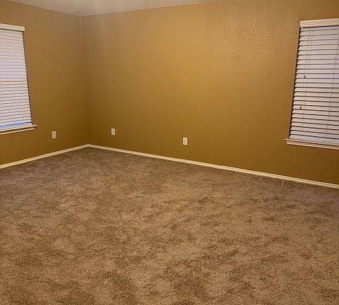 3rd image of 9317 Leesburg Ct