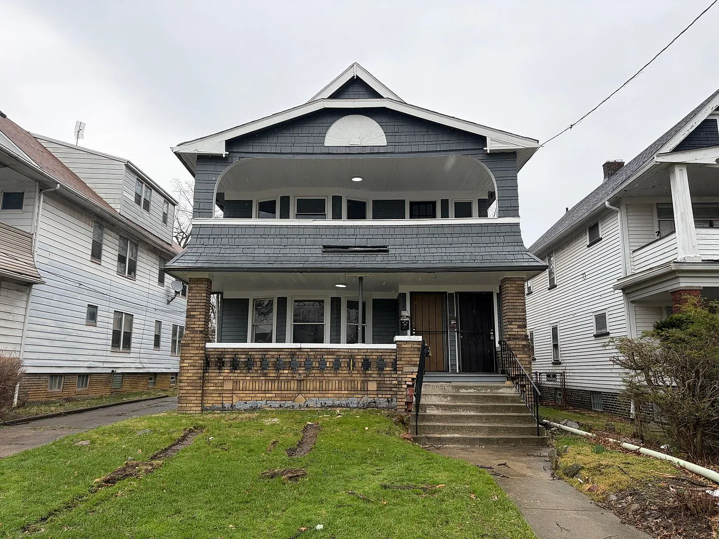 3611 E 147th St #3 photo 1